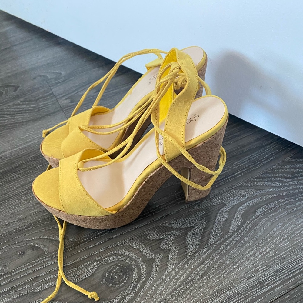 Justfab Wedges - never worn